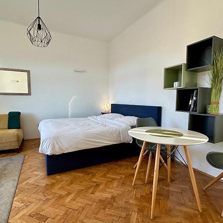 Modern Studio In The Heart Of The City Maribor Kültér fotó